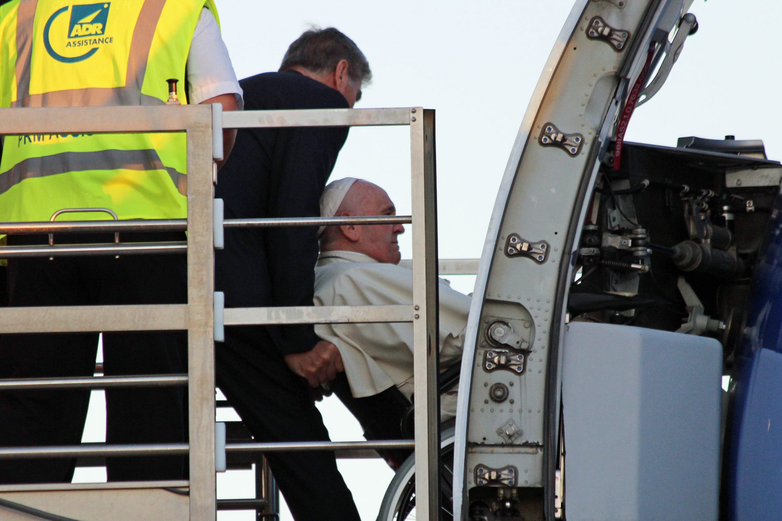 教宗方济各访问哈萨克 展开中亚和平之行