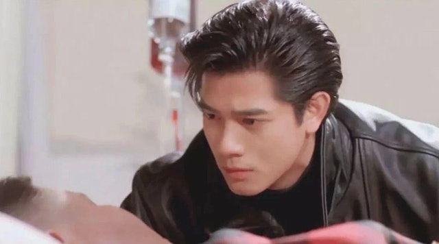 曾当冷气技工TVB餐厅侍应介绍入行 郭富城18岁嫩照曝光