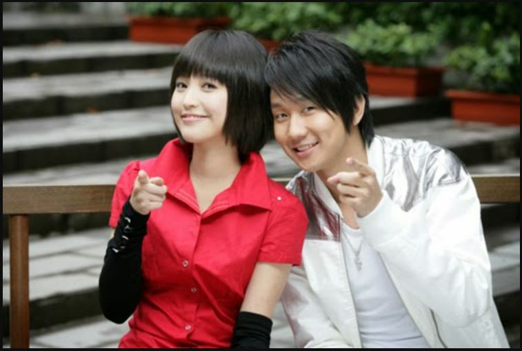 曾暧昧林俊杰爆红 金莎突晒“比心照”认爱素人男友