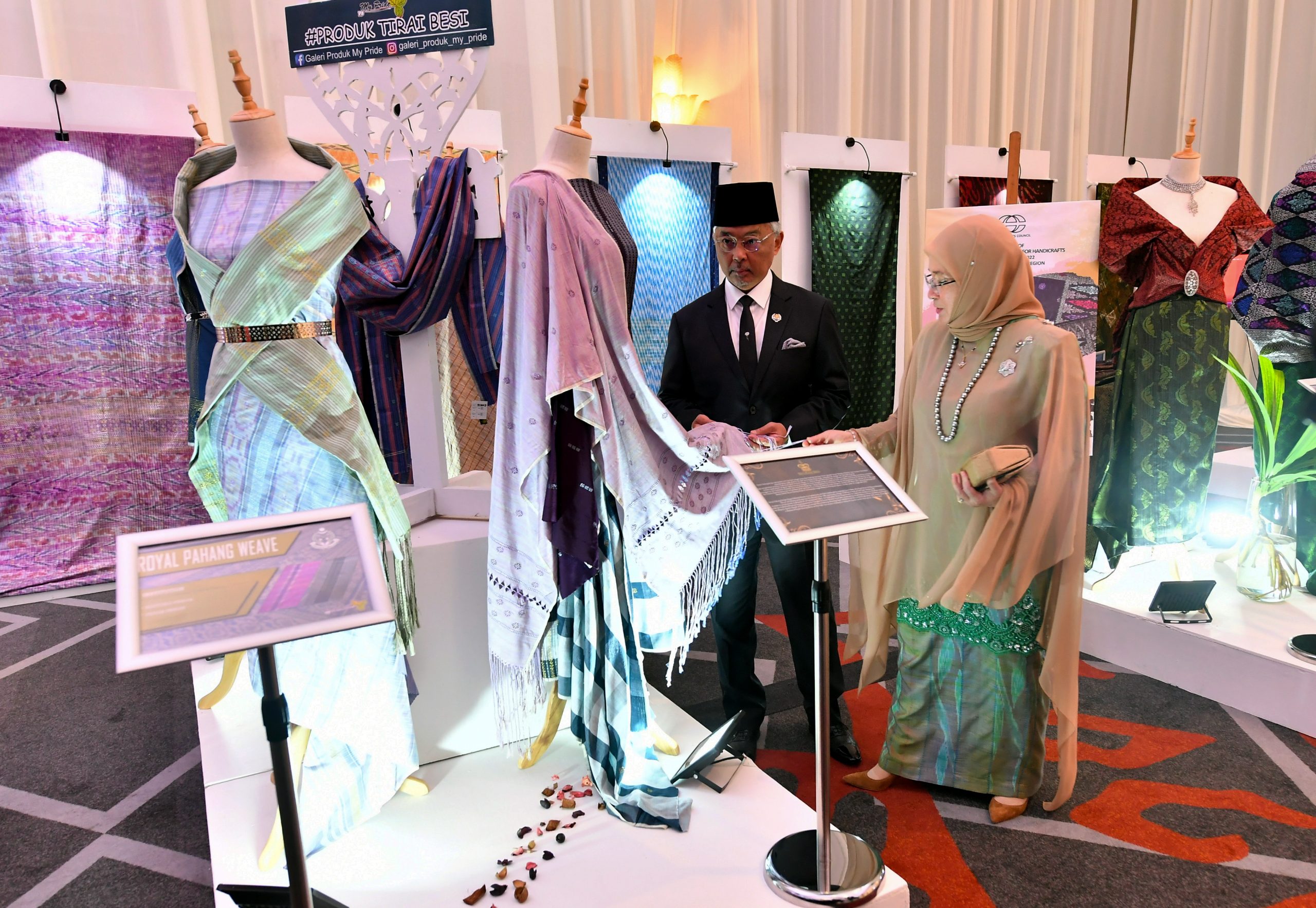 有图 /元首:冀望各个国家举办两年一度纺织研讨会