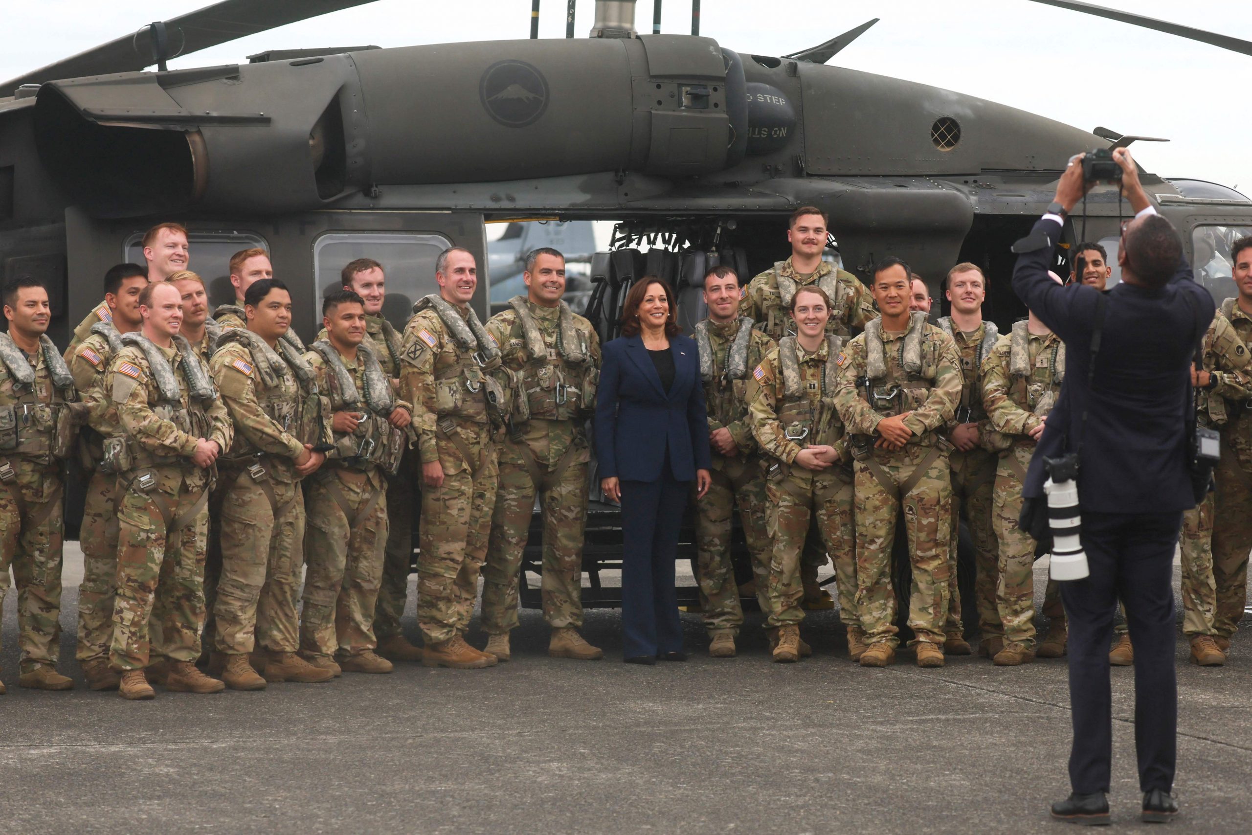 朝鲜才试射飞弹酿紧张情势 贺锦丽亲访非军事区