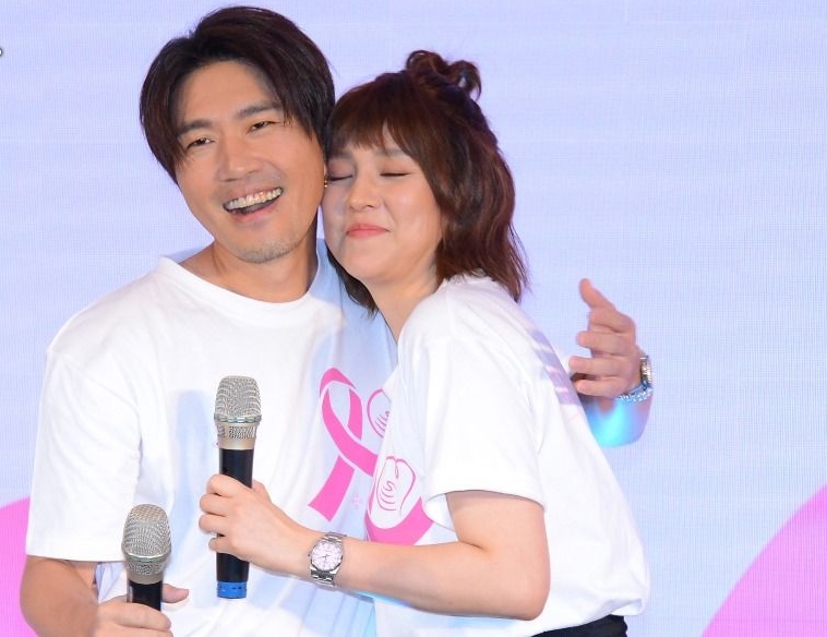 朱芯仪认曝抗癌路阴暗面 “看到光头谁会开心”