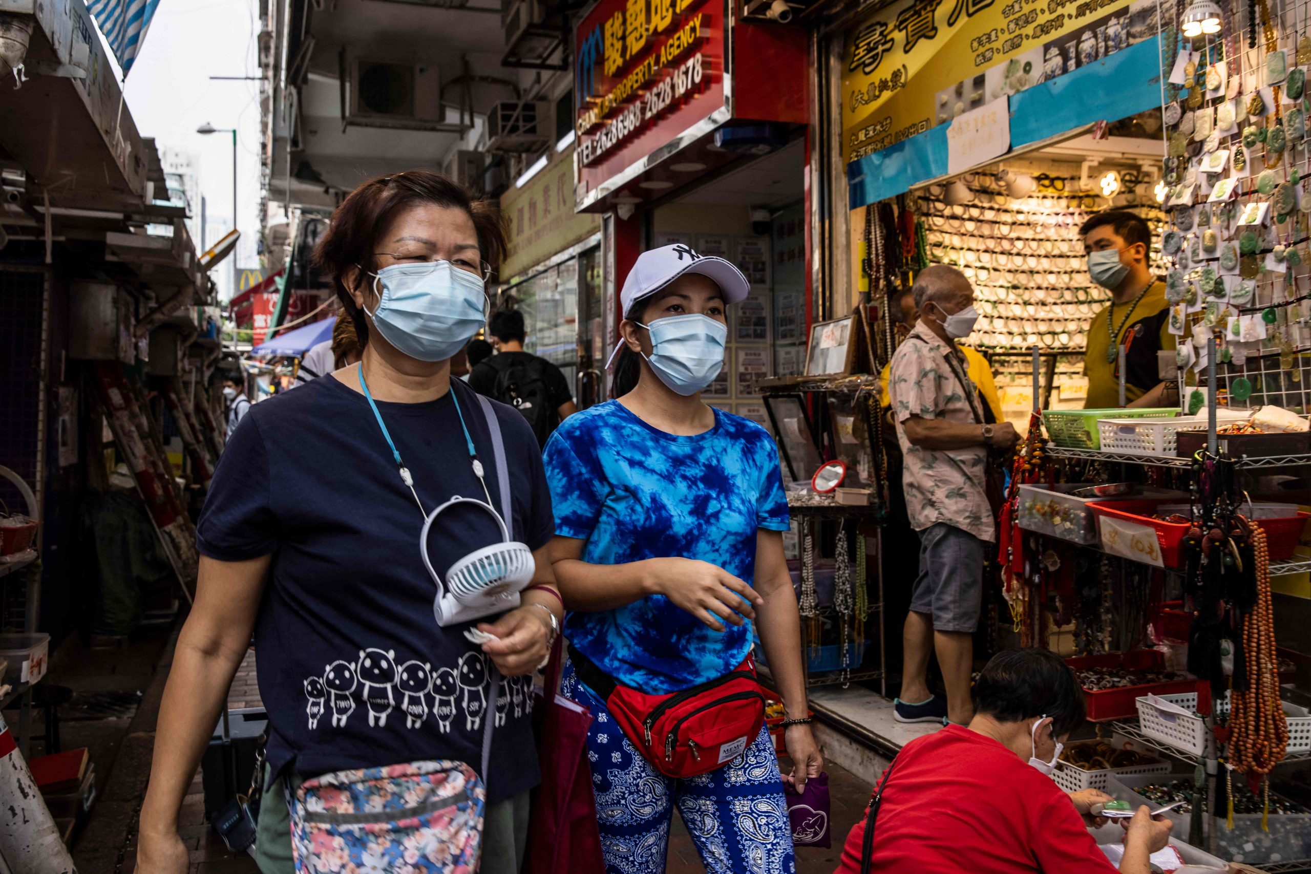 李家超：港府积极研究改动入境检疫空间