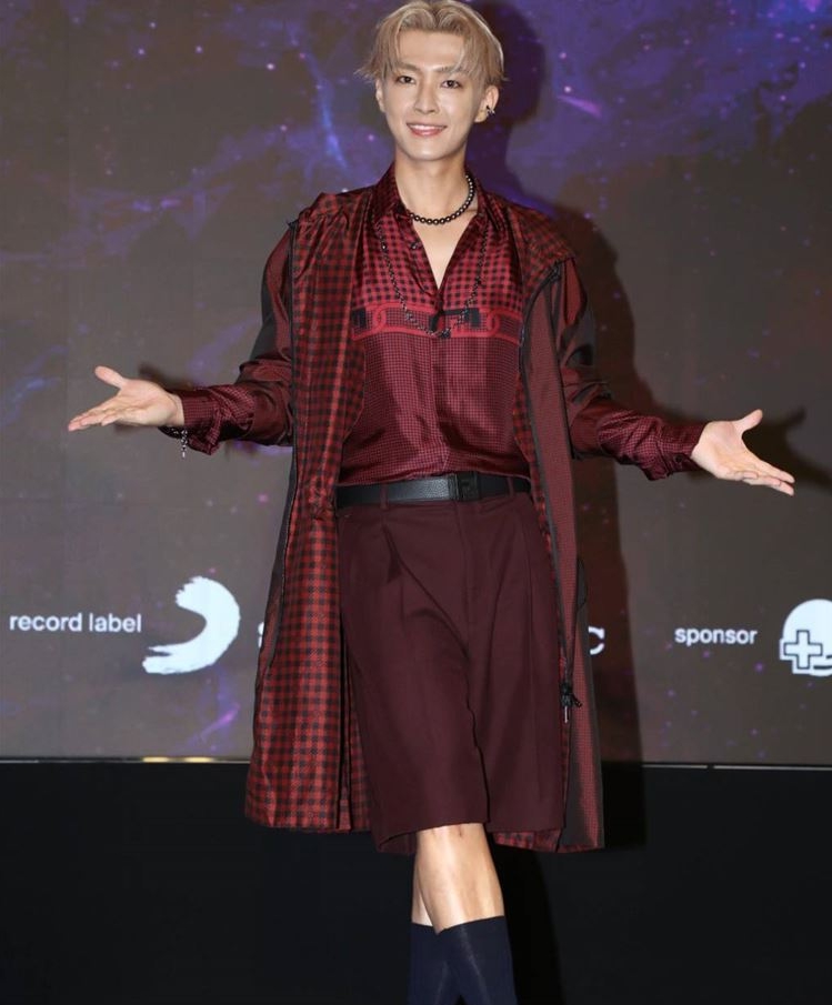 杨丞琳海鲜风波延烧 炎亚纶妙解:我会过敏