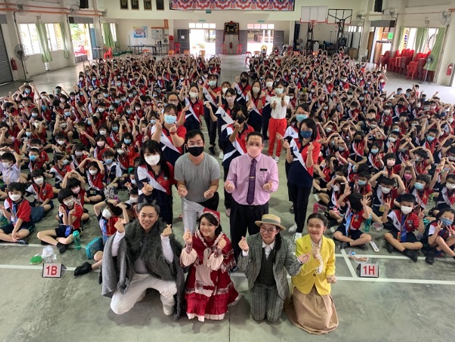 柔04：头条之一：本报指定宣传：公益儿童剧《小心，别上当！》柔南区华小巡演圆满落幕