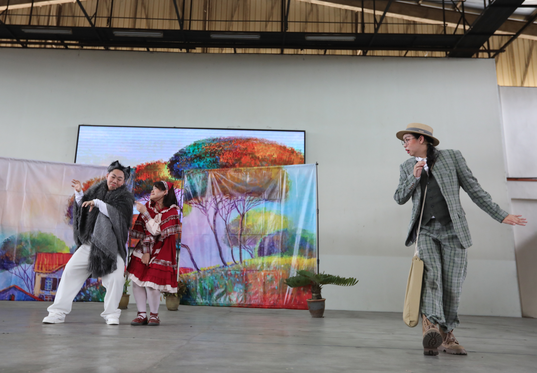 柔04：头条之一：本报指定宣传：公益儿童剧《小心，别上当！》柔南区华小巡演圆满落幕