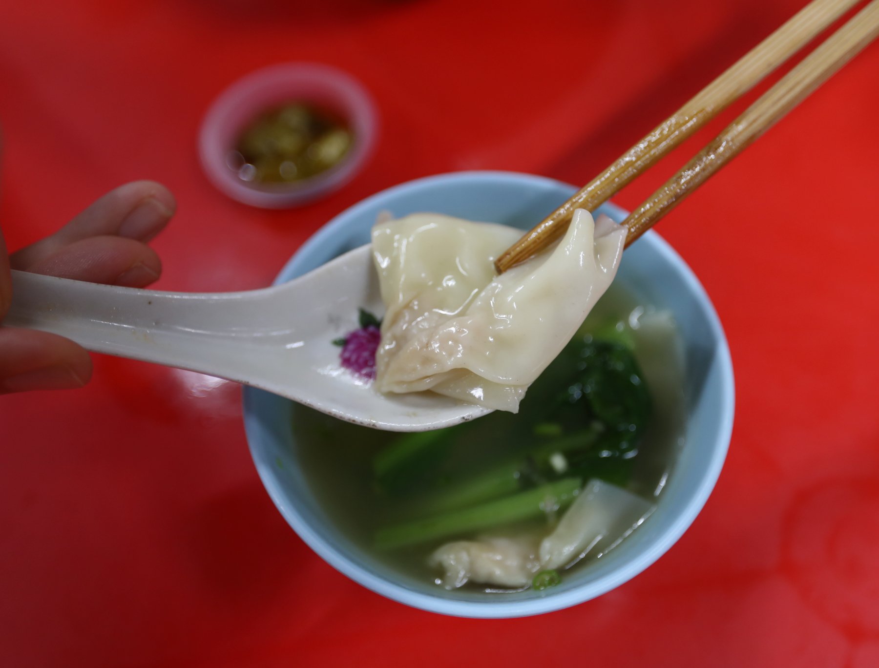 食客指路：坚持父亲传承配方，古早味云吞面掳获本地食客味蕾