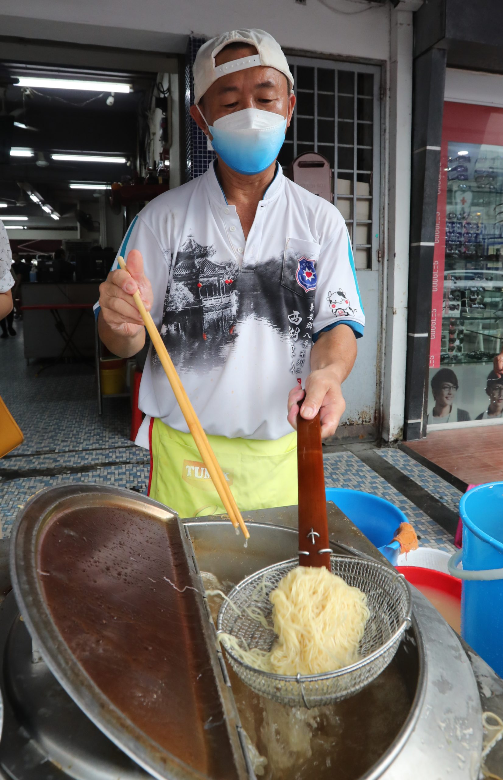 食客指路：坚持父亲传承配方，古早味云吞面掳获本地食客味蕾