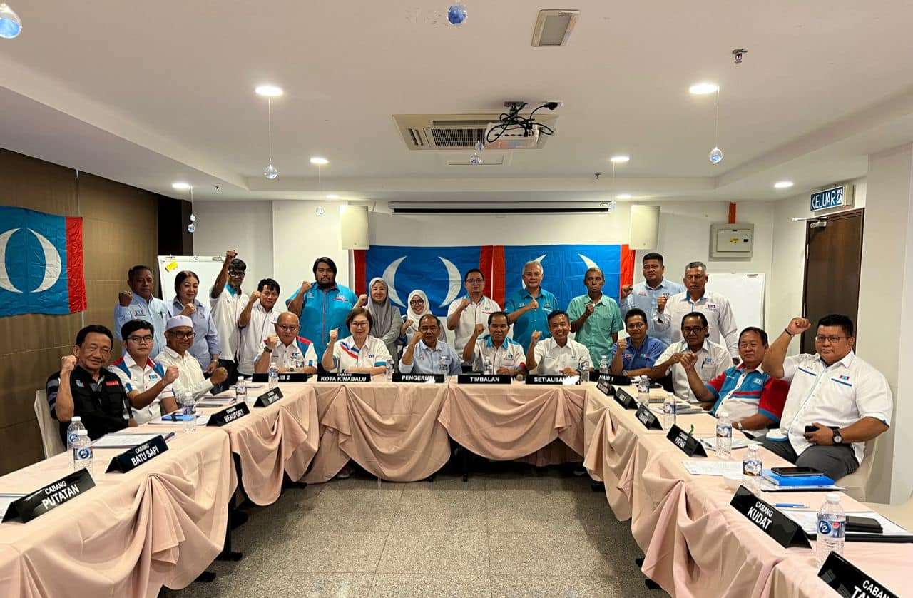 沙蓝眼领导班底大换血 委13新面孔