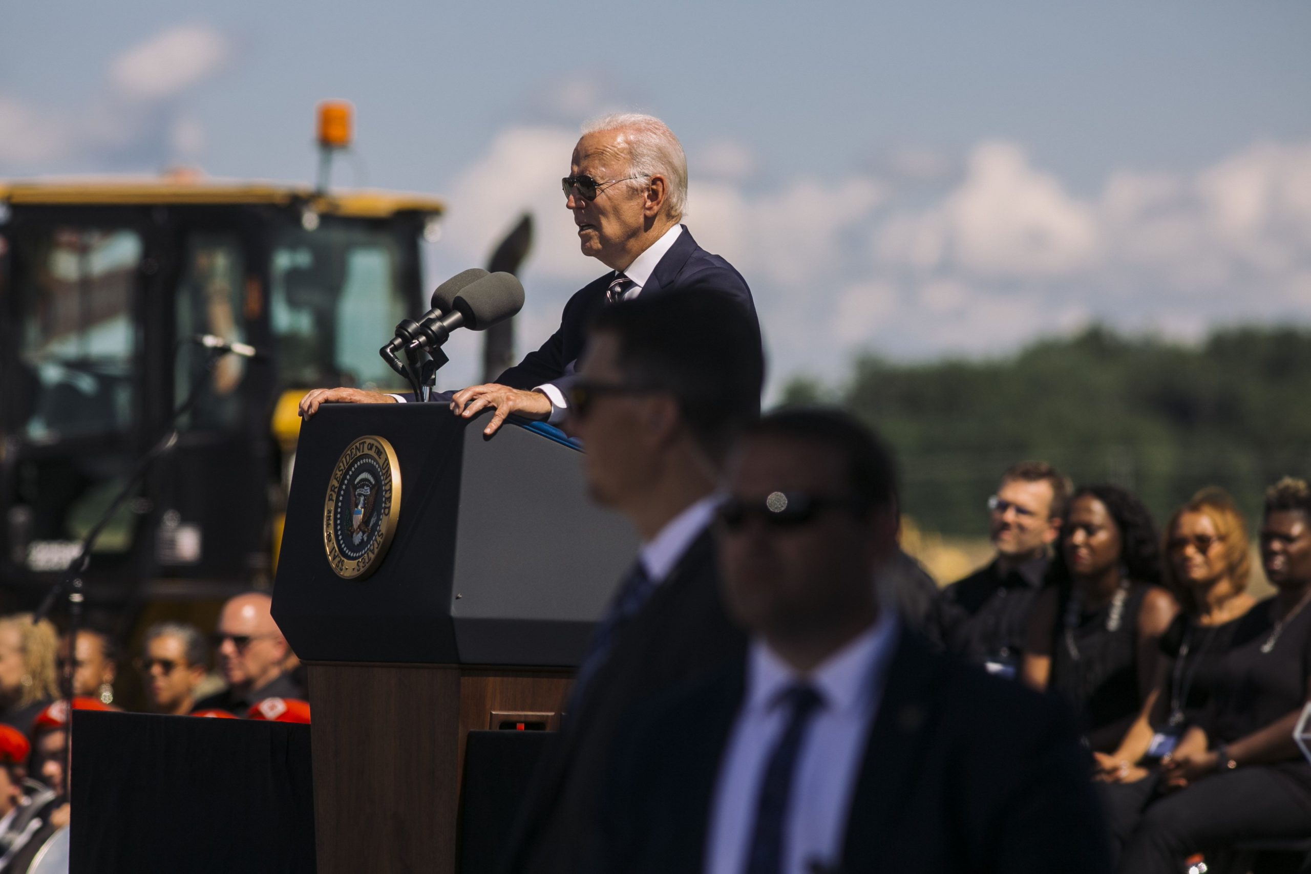 消息:拜登拟订新规 扩大对华出口晶片及生产设备限制