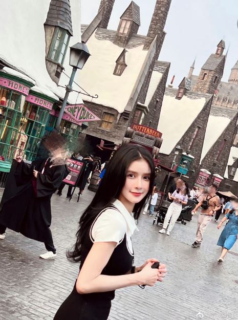 王大陆被质疑买春 蔡卓宜表态维护绯闻男友