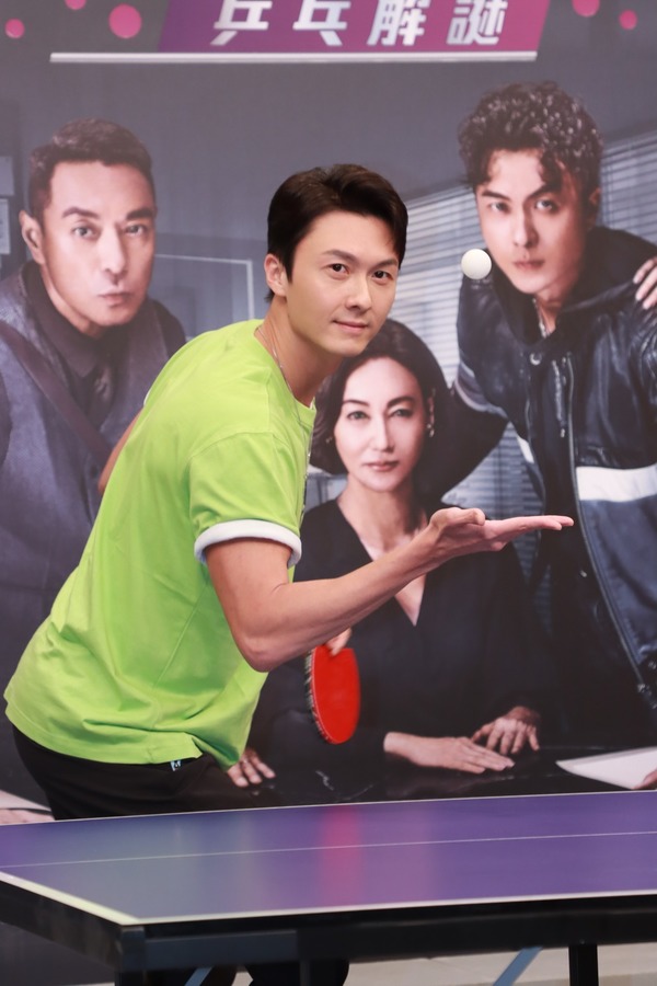 王浩信懒理婚变传闻 晒新造型照:送给自己的礼物