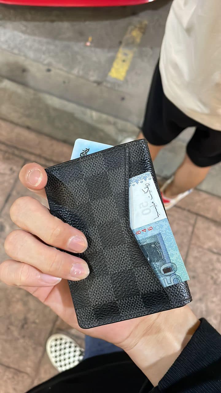 男子捡到钱包社媒寻失主 反被指小偷“赔”RM150