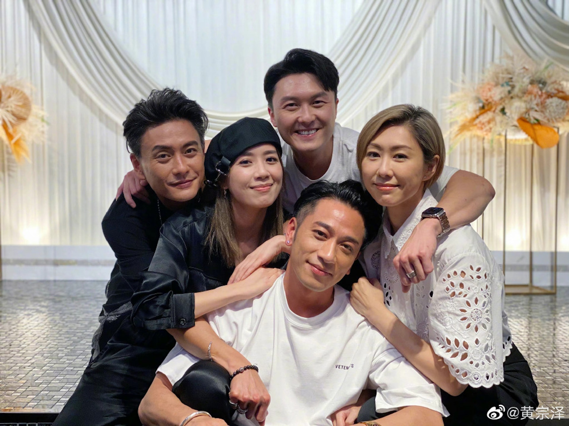 疑立场问题被除名 胡定欣新剧海报不见影