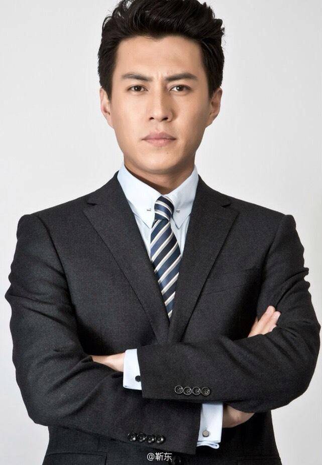 章子怡车内密会靳东1小时 网喊江峰吃瓜