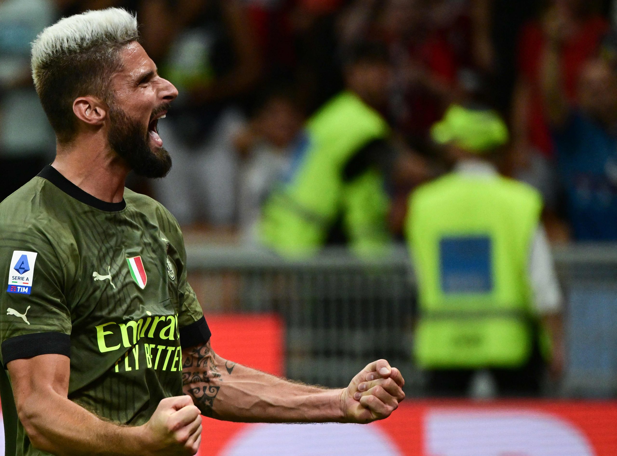 红鸟入主后首战 米兰即迎德比大战