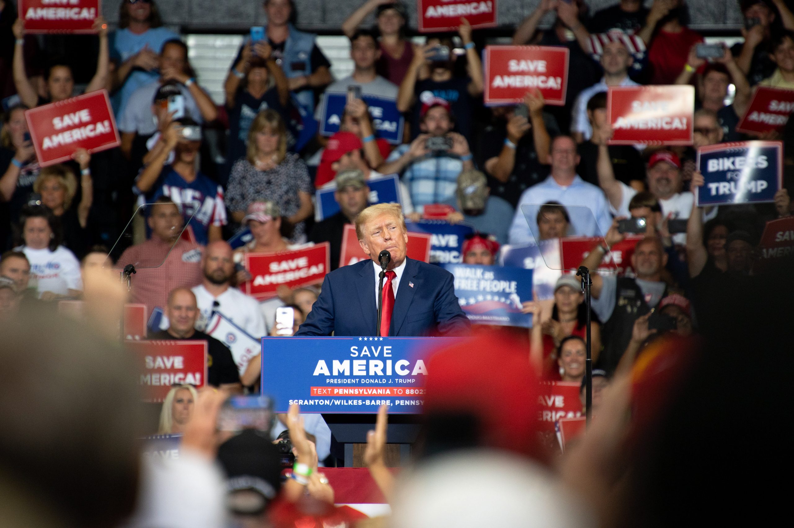 网上流传“内战宣言”　极右分子吁暗杀拜登