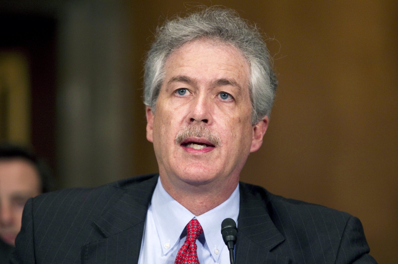 美国CIA头子：我开速霸路 一点都不像占士邦