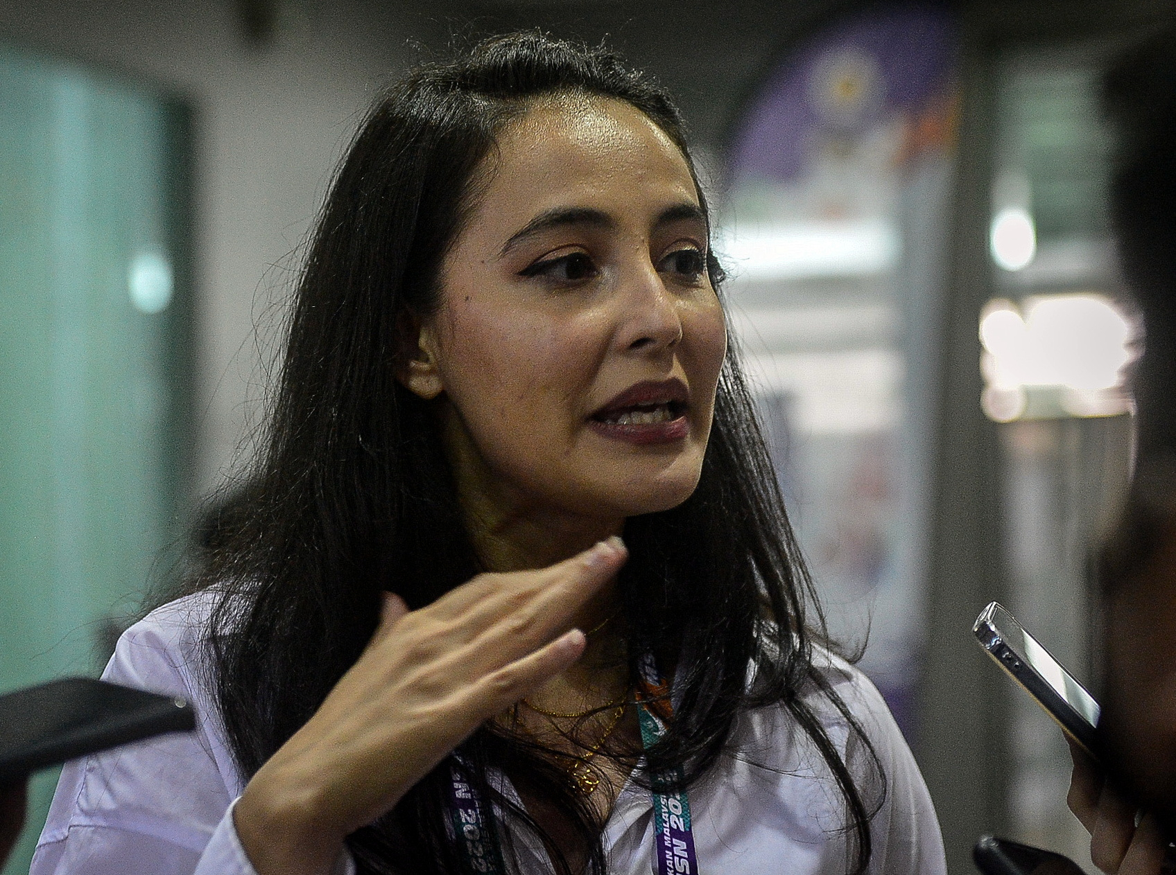 自3月退役后重返“赛场” 法拉安任评委让人惊喜