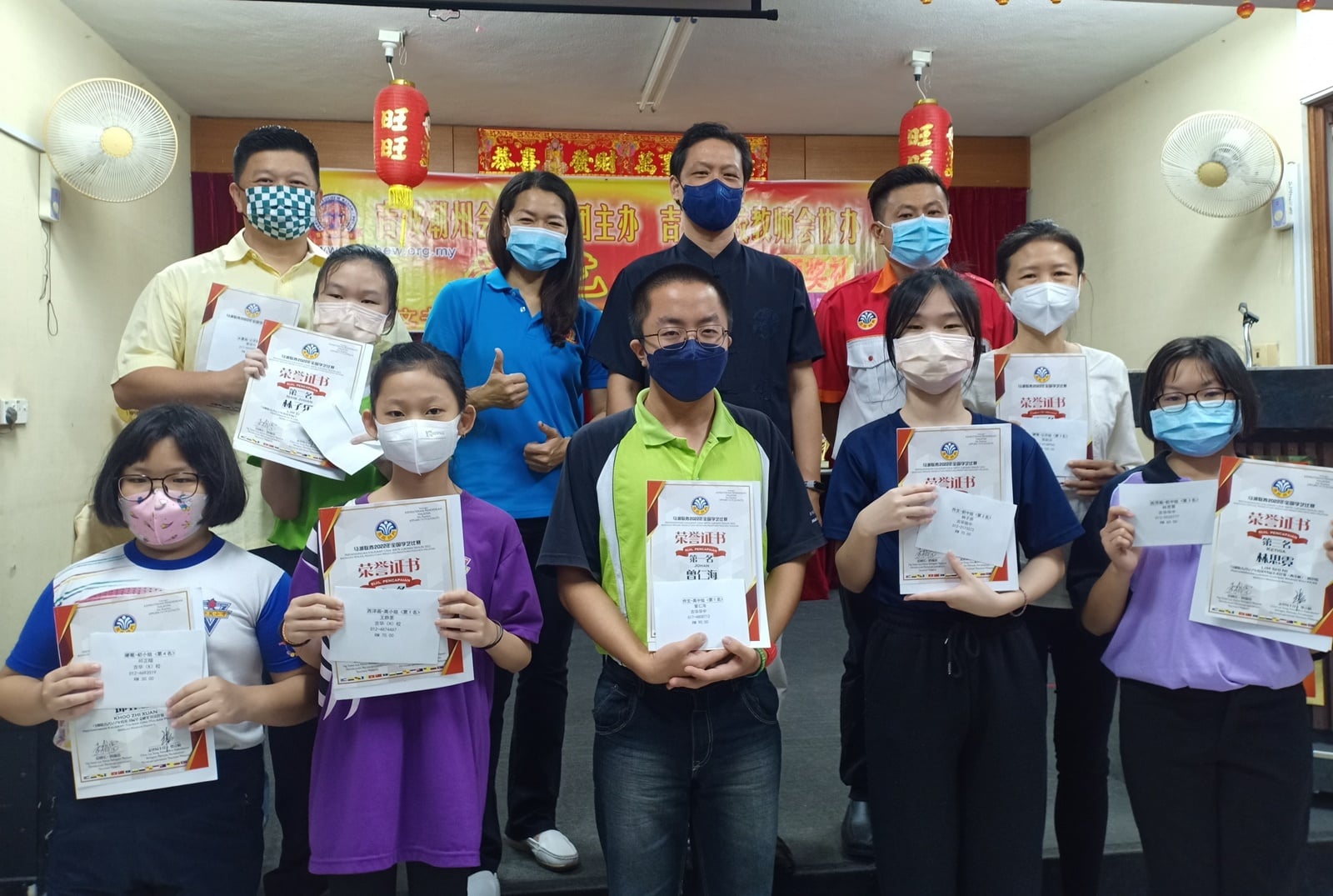 苏明合:纳入课外活动分数 活动比赛须向教局申请