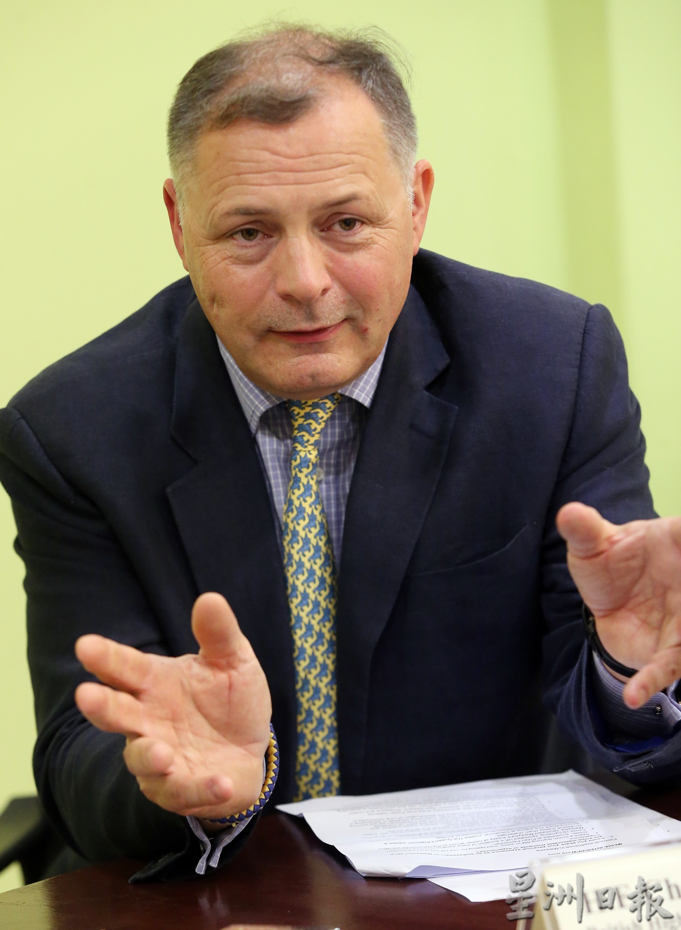 英国最高专员专访