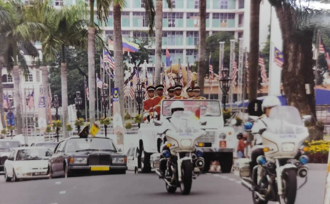 英女王逝世|曾三度来马官方访问 包括1998年大马政局紧张时