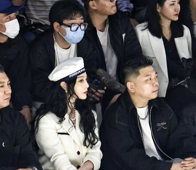 范冰冰重现女王气场 脸僵硬被亏微胖女神