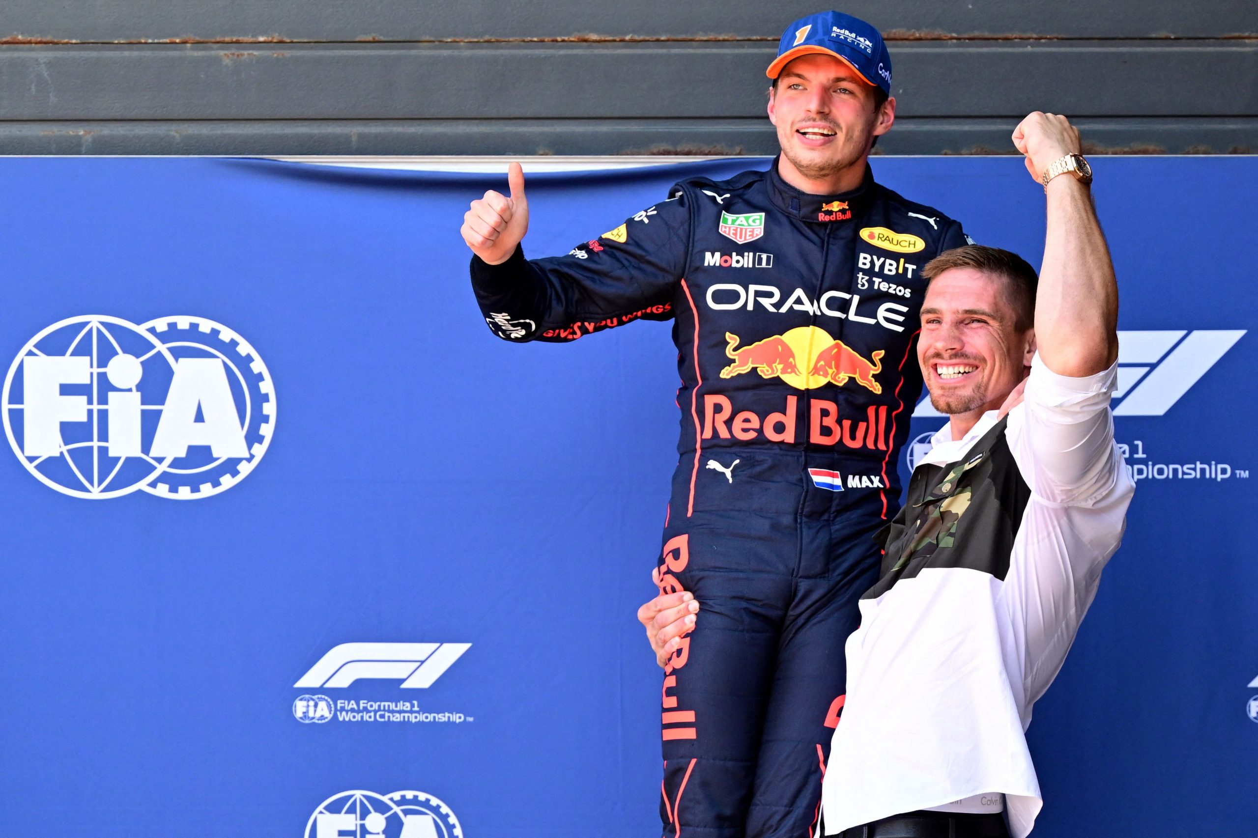 荷兰站F1大赛车|连续2年主场摘杆位  维斯塔潘：全队努力扭转局面