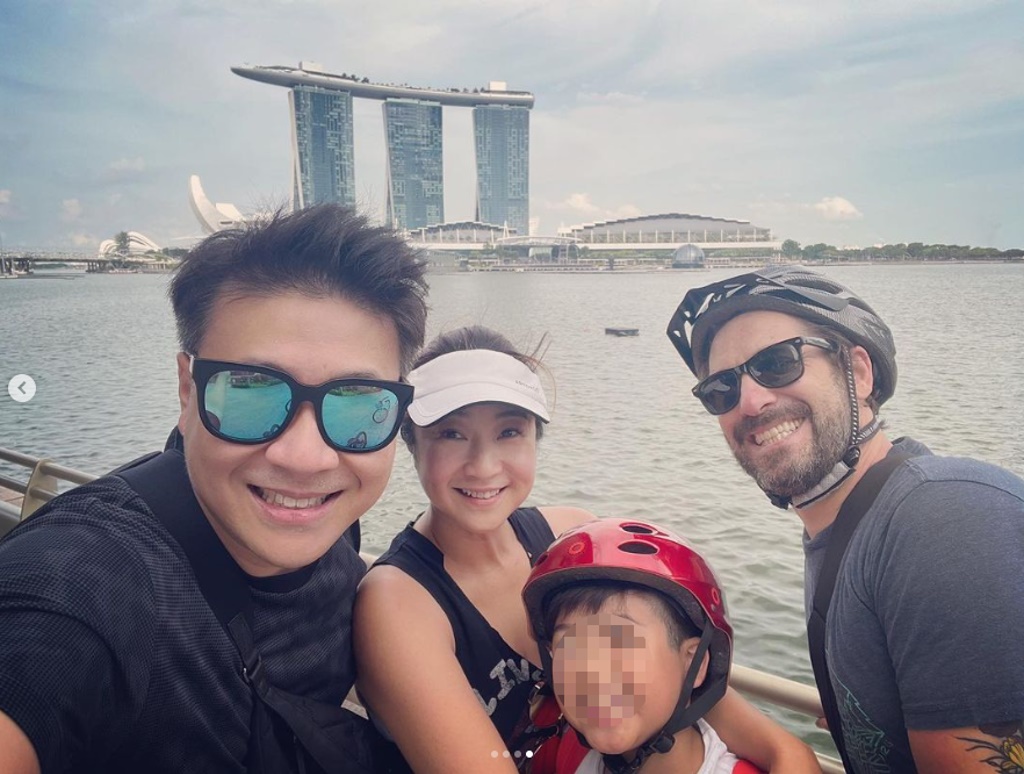 被曝离婚富二代老公 黄湘怡合影洋男新欢