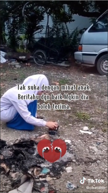 视频|不满女儿哈韩 父烧掉偶像珍藏品