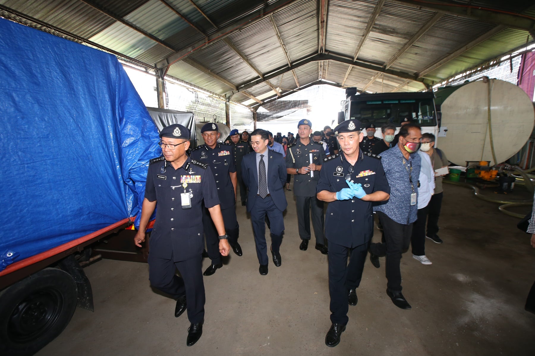 警出动无人机侦察,成功捣破一个倒卖津贴柴油的不法集团