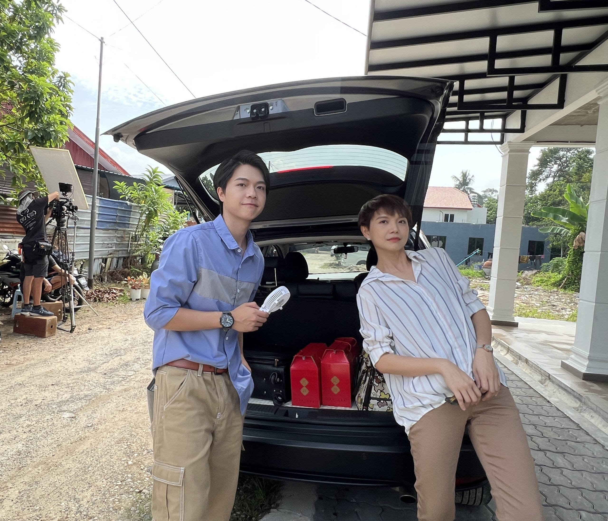 贺岁剧周旋3女  盛天俊享艳福