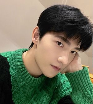 赵露思遭爆热恋顶流男星 网疯猜杨洋肖战