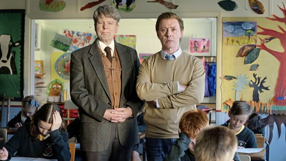 锺征严/《9号秘事》(Inside No.9)当反转不在,趣味可还在?