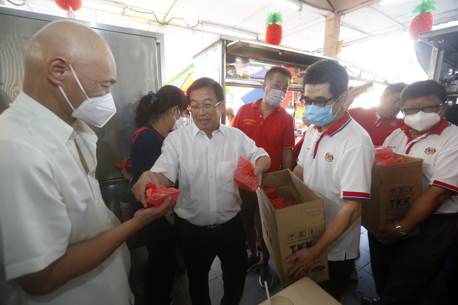 陈国伟:保证新闻自由 促落实媒体理事会