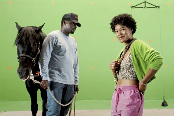 陈头头/《Nope》不,别看它的眼