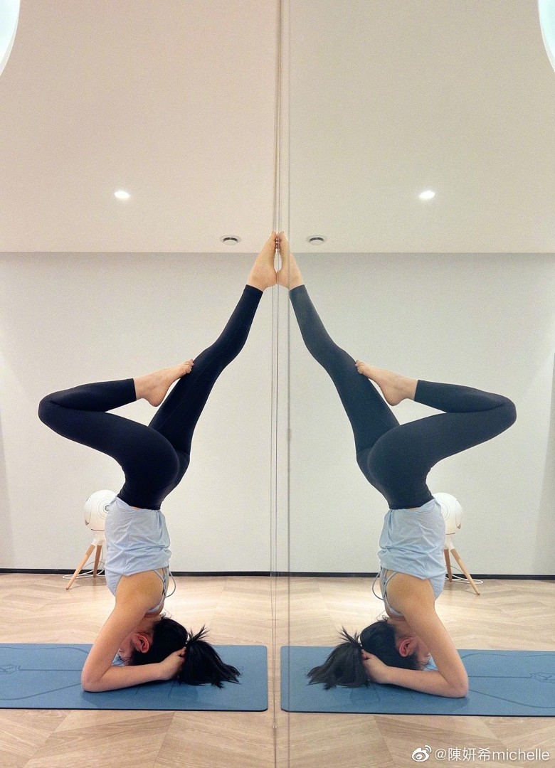 陈妍希贴倒立照撇怀二胎 陕西探班陈晓力破离婚传闻