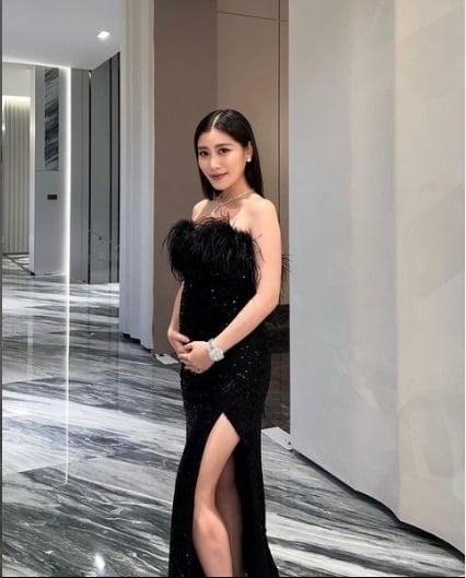 陈雪铃穿高叉礼服宣布怀孕·网民留言:穆斯林这样穿违反教义!