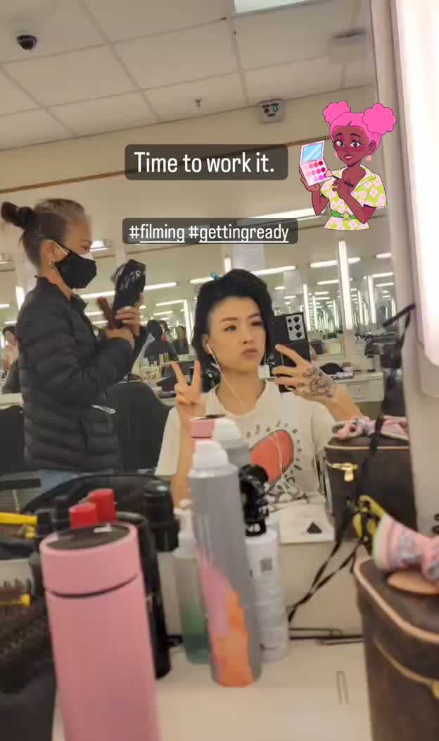 隔10年齐拍剧收工  陈豪陈茵媺甜蜜爆表