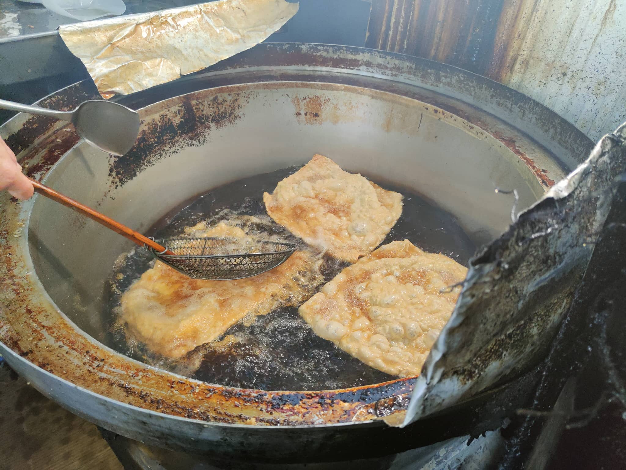 霹：21日见报／封底主文／【它的诞生】/卜卜脆