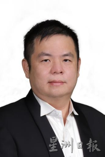 霹:封面主文/家长持续观望疫情 学生多仍戴口罩上学