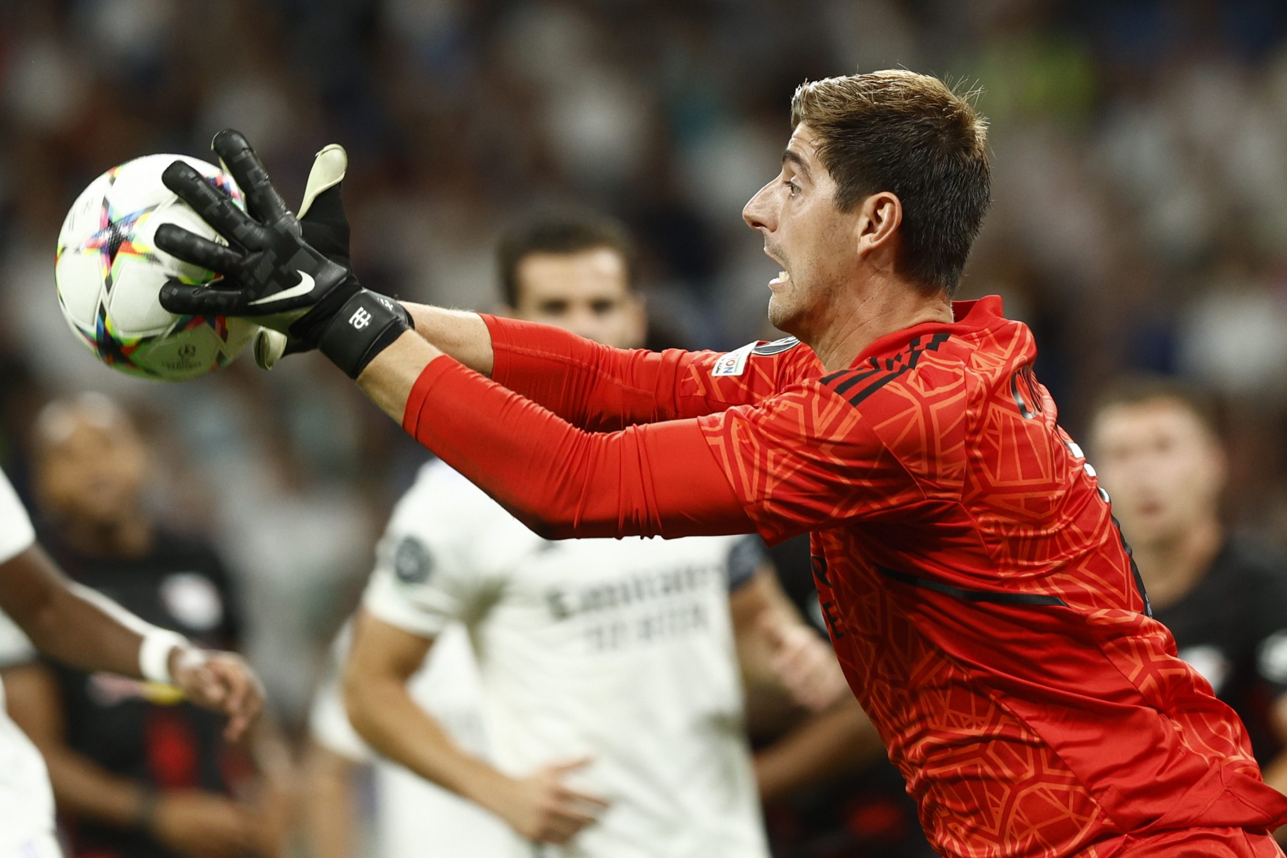 马体会大起大落 皇马迎攻陷万达良机