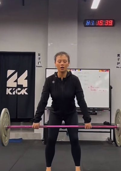 马思纯发健身视频被问生子 直接打脸:我还没生过孩子呢