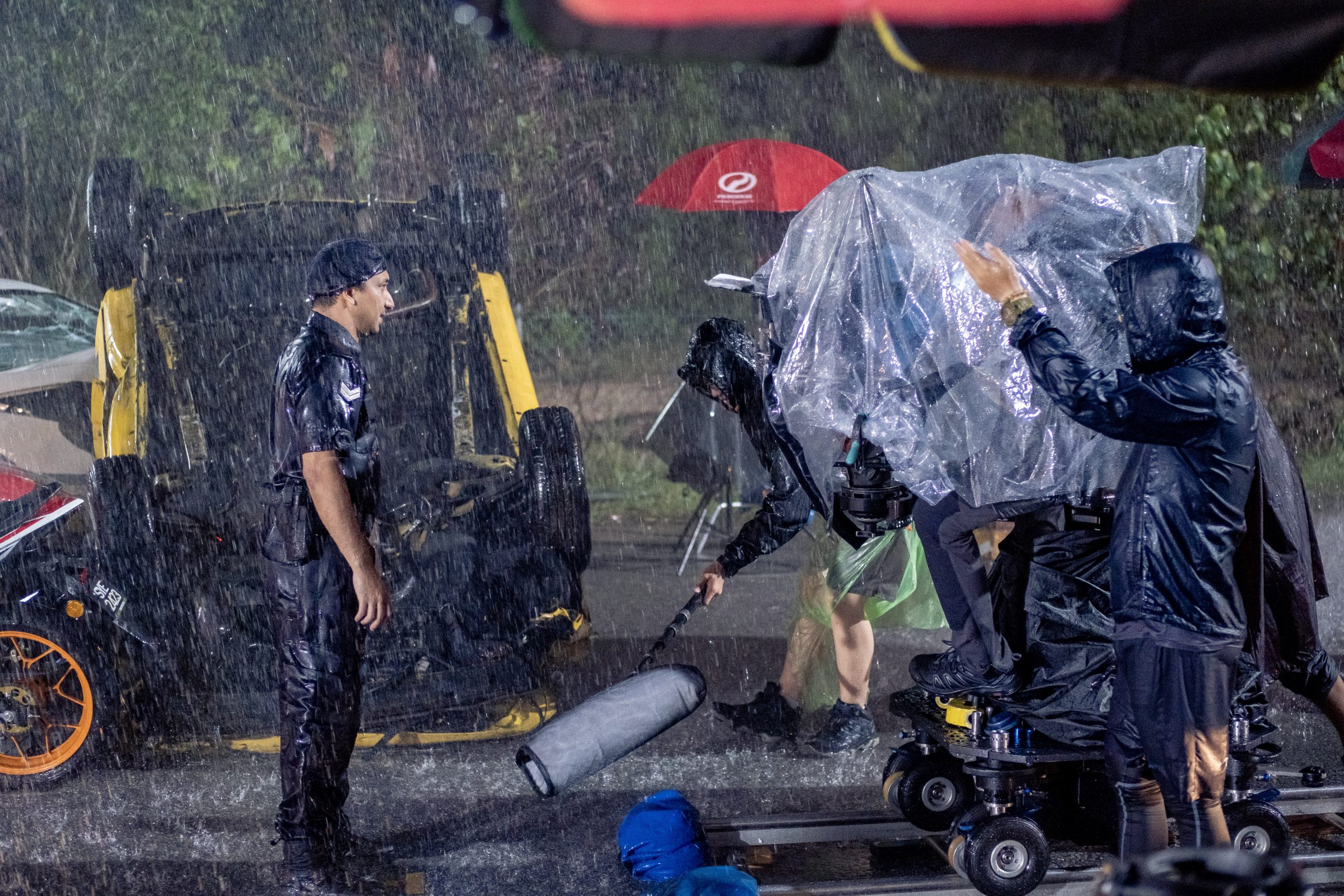 马来搞笑天王发功夺冠   《Abang Long Fadil 3》4天破1000万