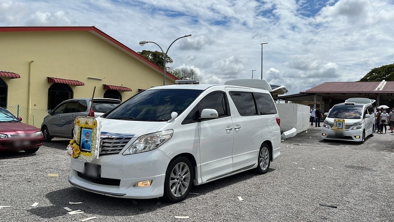 (全国版)南北大道恐怖车祸一家四口举殡