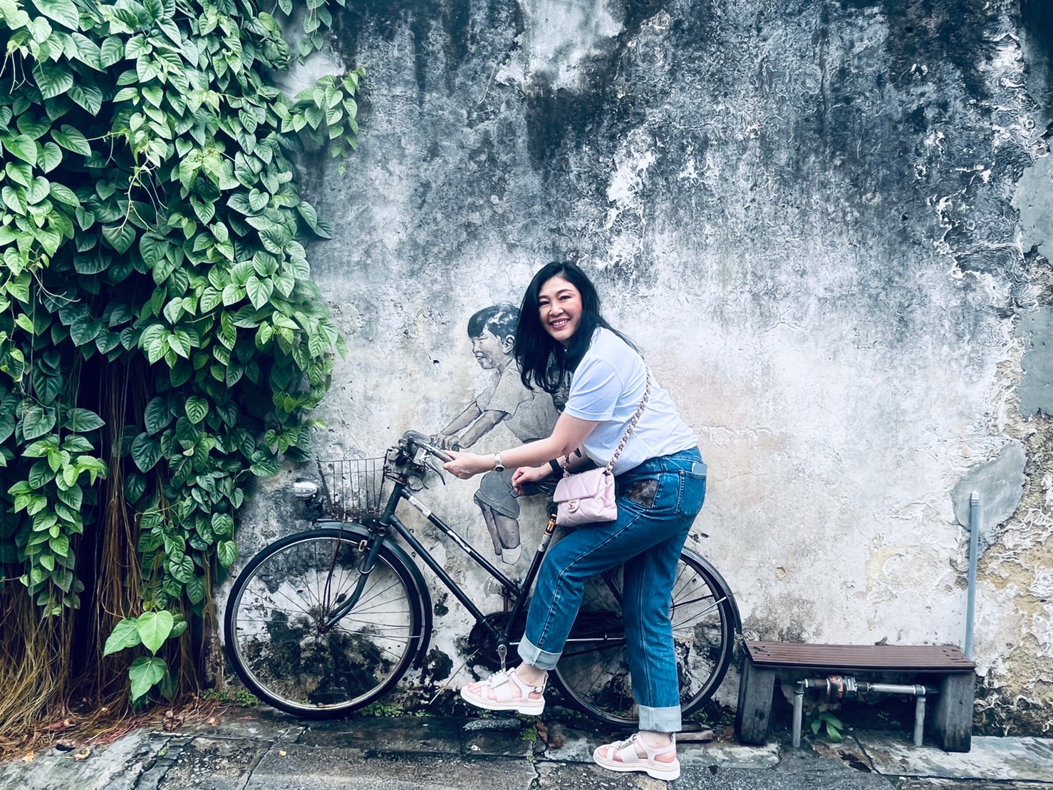 （全国版）泰国前首相英叻脸书分享槟城游