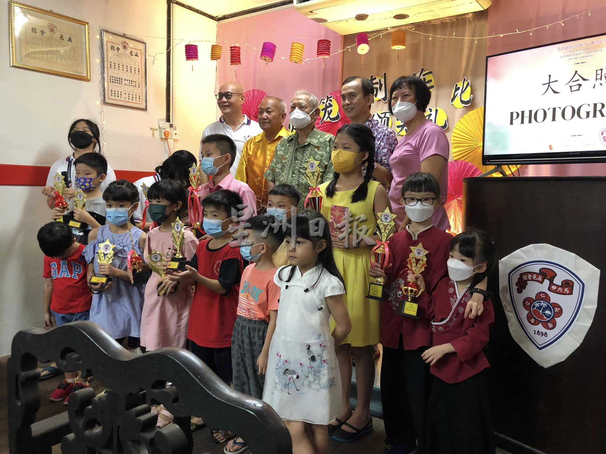 (古城版)五邑会馆2022家好月圆庆中秋之亲子环保灯笼制作比赛
