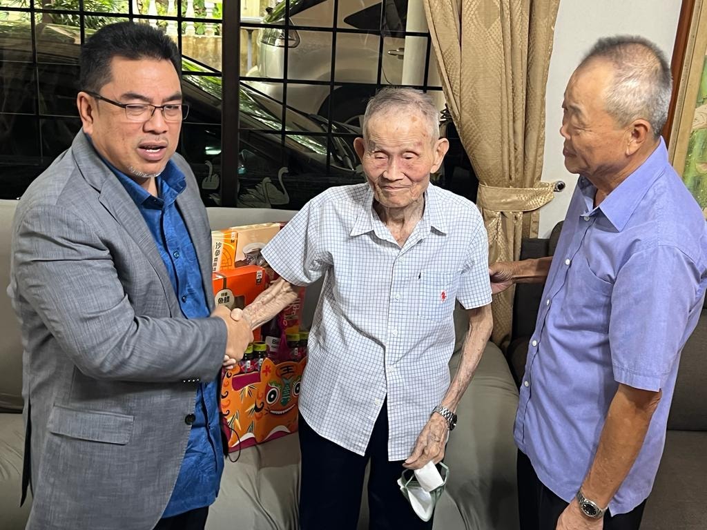 （古城版）苏进安父亲逝世 享寿107岁