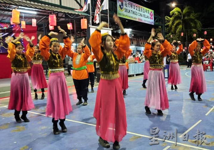 （古城第三版主文）华中将拆旧食堂建新校舍