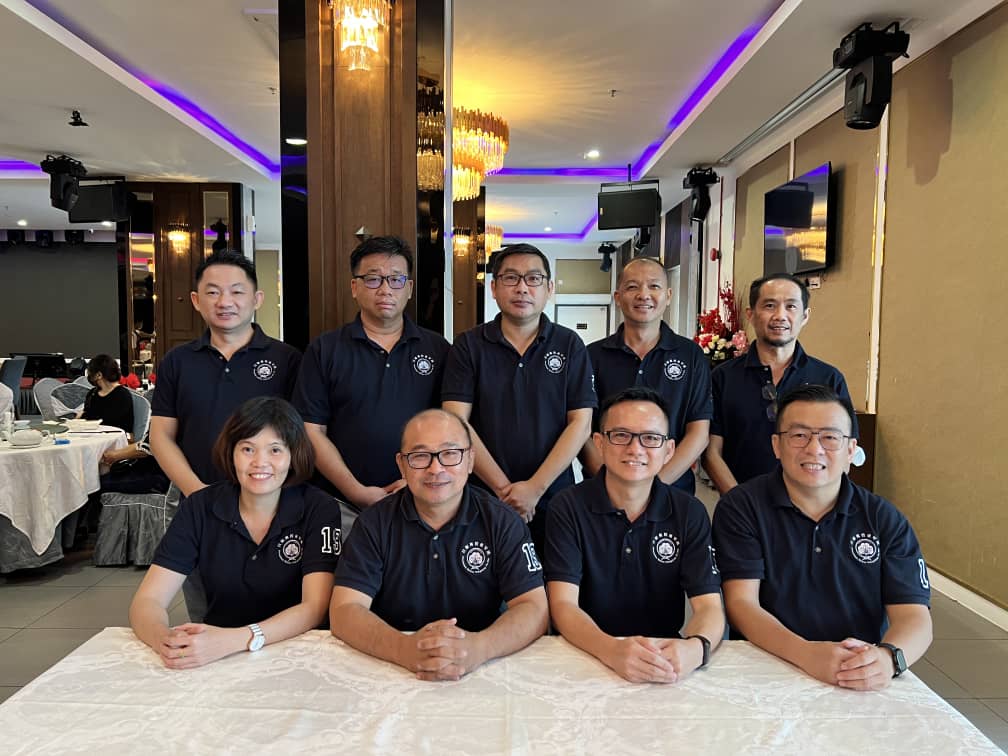 日新离校童军团办42周年庆